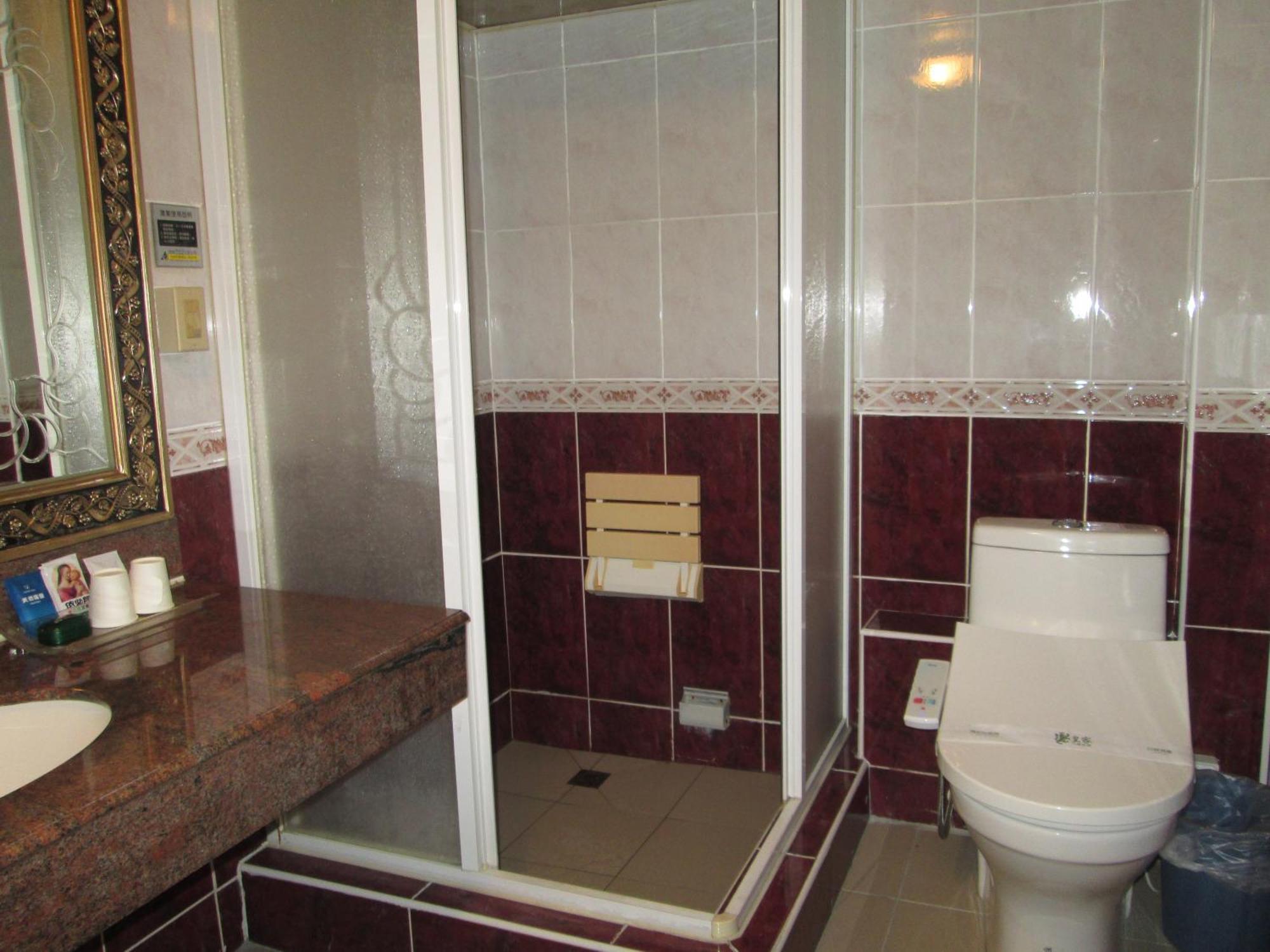 Huangjia Motel Tainan Bagian luar foto