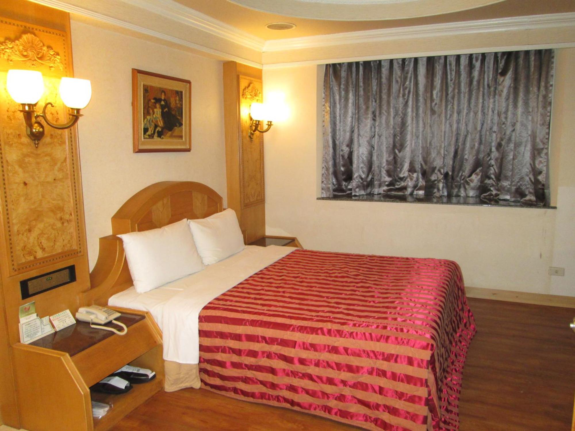 Huangjia Motel Tainan Bagian luar foto