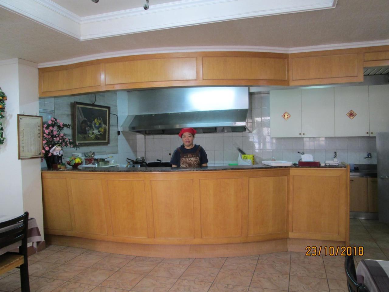 Huangjia Motel Tainan Bagian luar foto